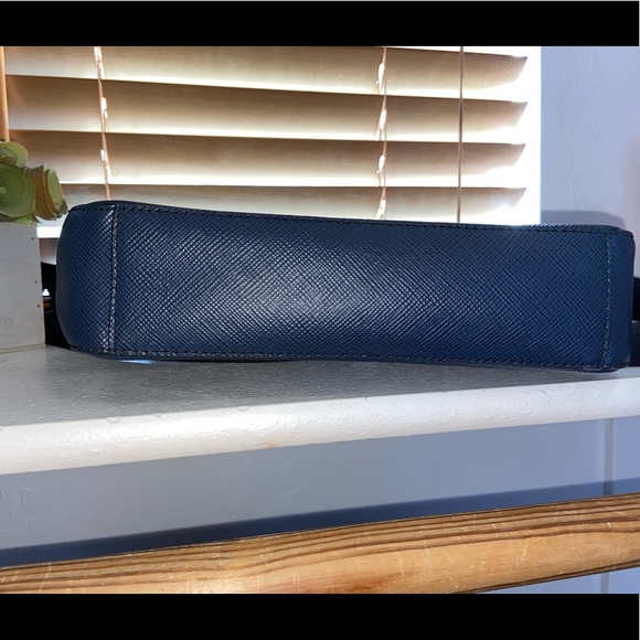 Michael Kors Messenger Bag - Picture 6 of 16